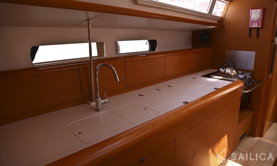 Sun Odyssey 469 - Yacht Charter Sailica