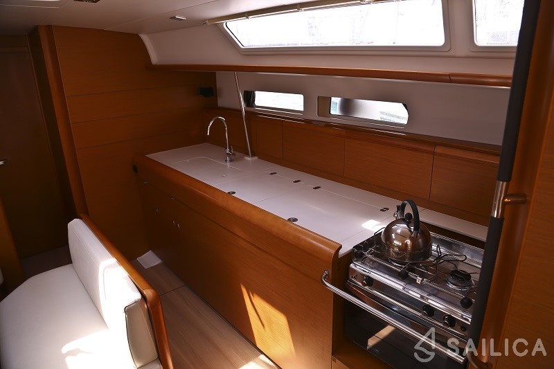 Sun Odyssey 469 - Yacht Charter Sailica