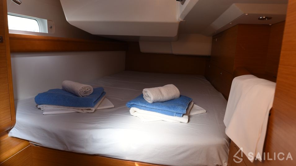 Sun Odyssey 469 - Yacht Charter Sailica