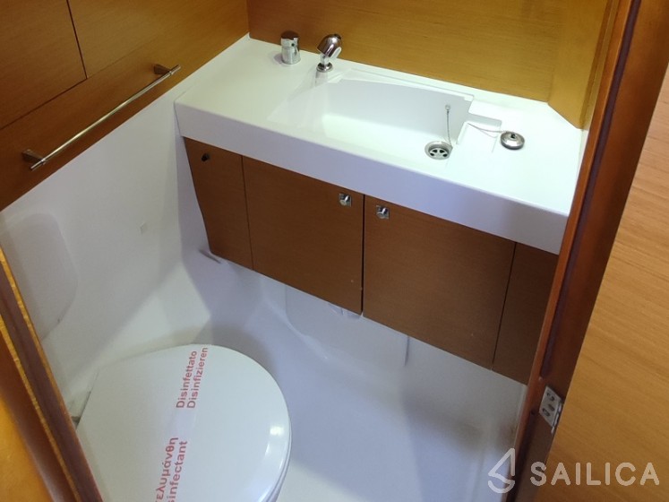 Sun Odyssey 469 - Yacht Charter Sailica