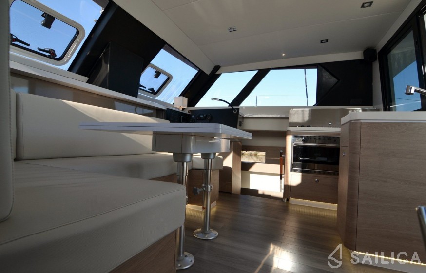 Aventura 34 - Yacht Charter Sailica