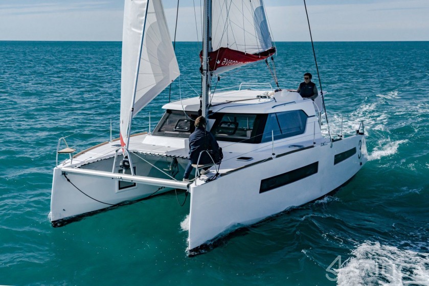 Aventura 34 - Yacht Charter Sailica