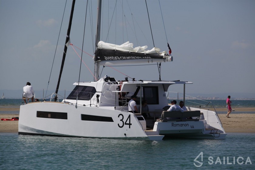 Aventura 34 - Yacht Charter Sailica