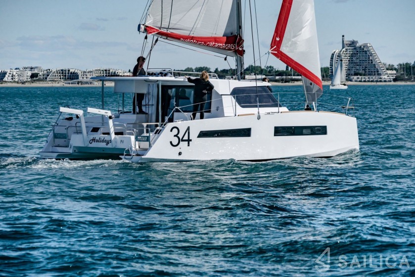 Aventura 34 - Yacht Charter Sailica