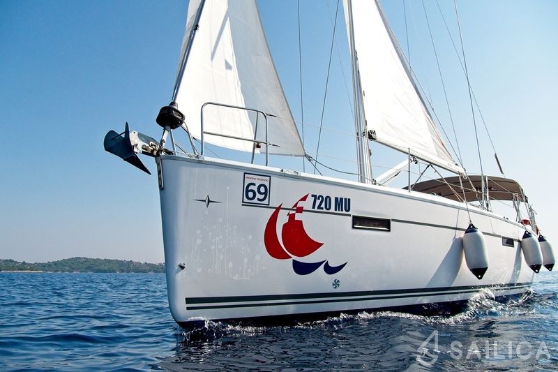 Bavaria 41 Cruiser - Yacht Charter Sailica
