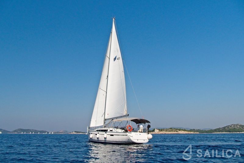 Bavaria 41 Cruiser - Yacht Charter Sailica