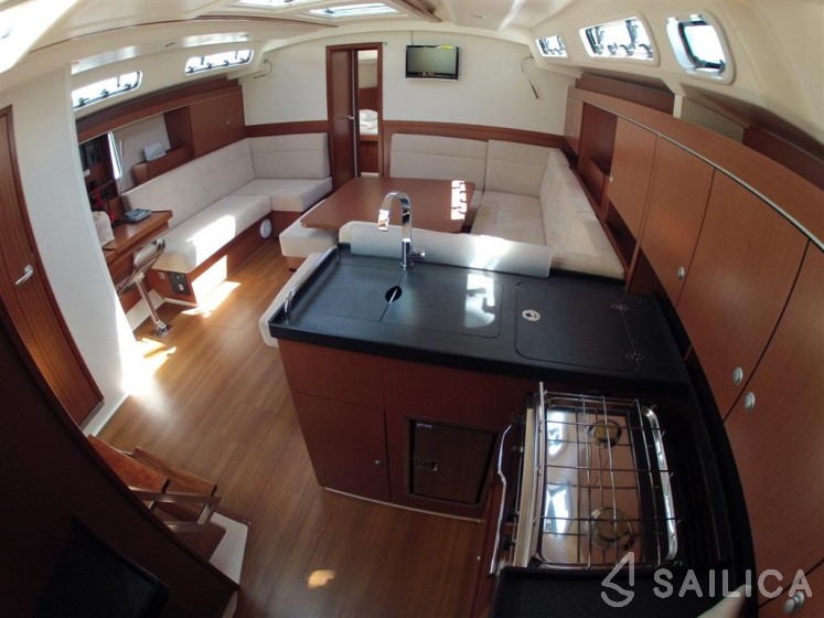 Hanse 445 - Yacht Charter Sailica