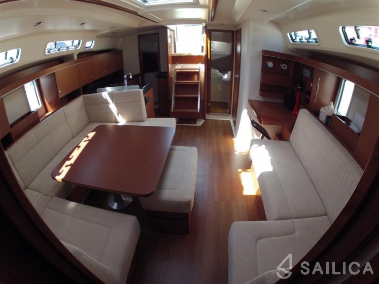 Hanse 445 - Yacht Charter Sailica