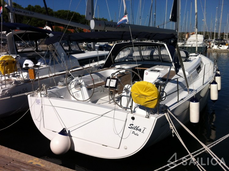 Hanse 445 - Yacht Charter Sailica
