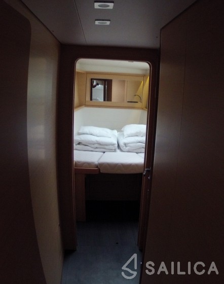 Lagoon 450 - Yacht Charter Sailica