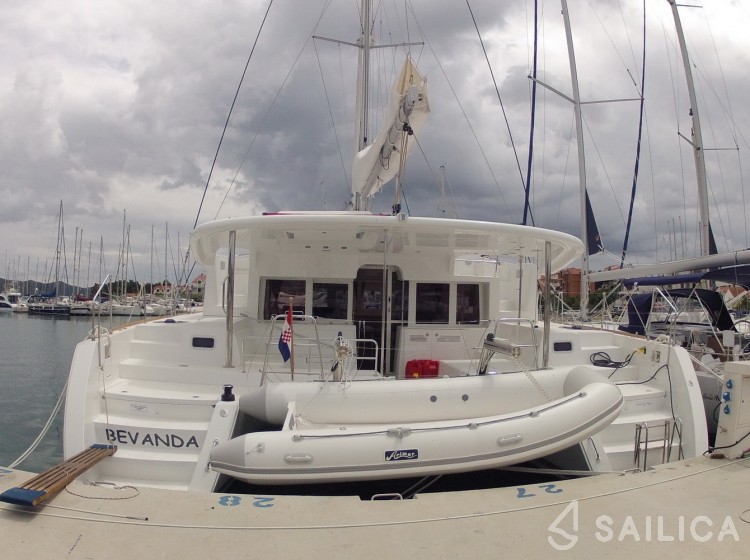 Lagoon 450 - Yacht Charter Sailica