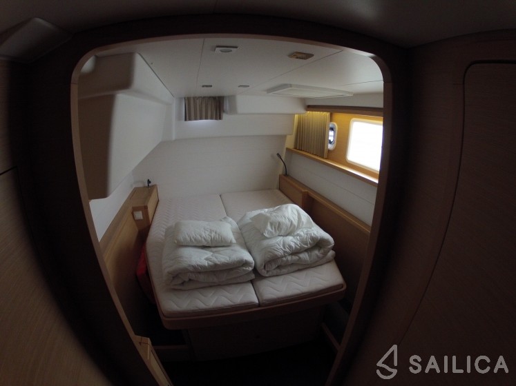 Lagoon 450 - Yacht Charter Sailica