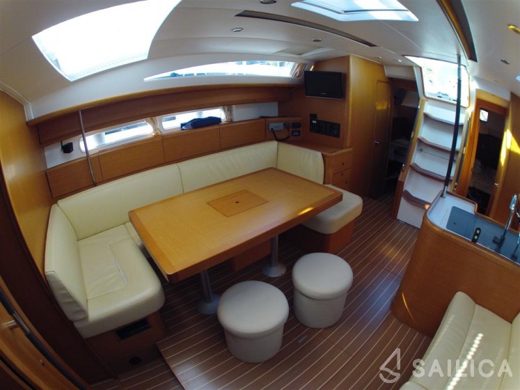 Jeanneau 53 - Yacht Charter Sailica