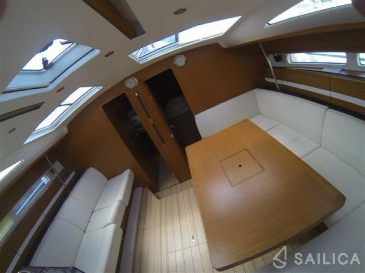Jeanneau 53 - Yacht Charter Sailica