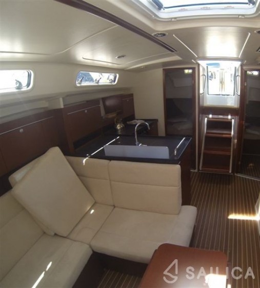 Hanse 415 - Yacht Charter Sailica