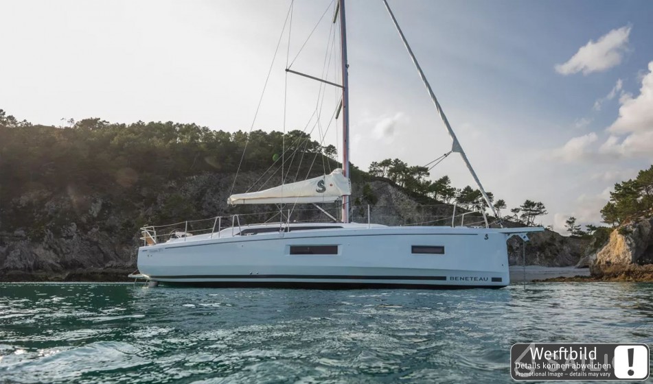 Oceanis 37.1 - Yacht Charter Sailica