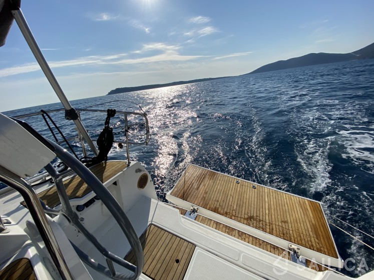 Bavaria 46 Cruiser - Yacht Charter Sailica