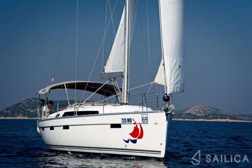 Bavaria 41 Cruiser - Yacht Charter Sailica