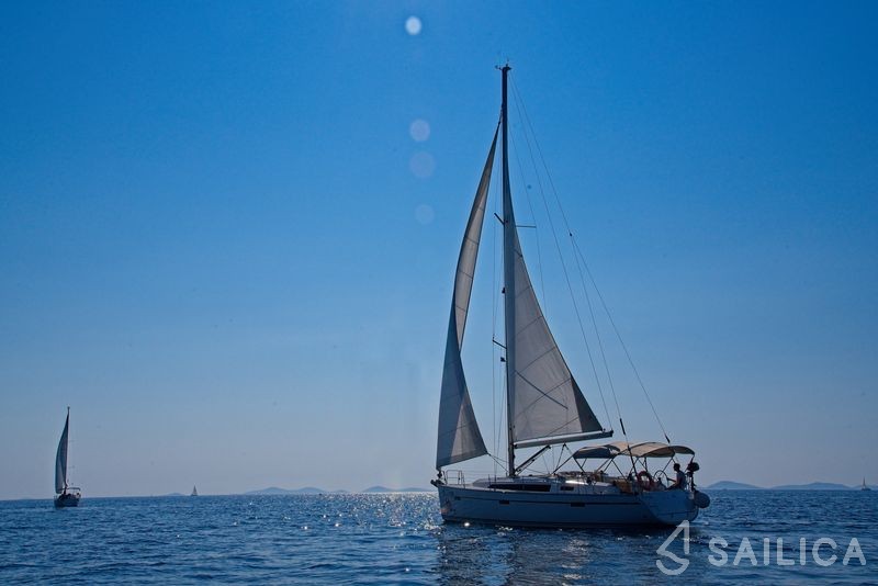 Bavaria 41 Cruiser - Yacht Charter Sailica