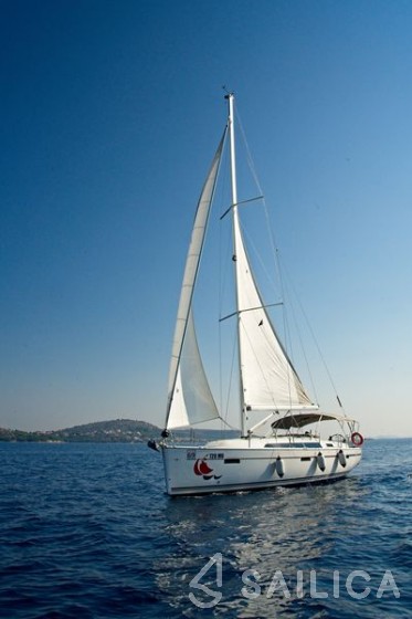 Bavaria 41 Cruiser - Yacht Charter Sailica