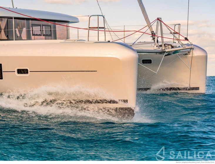 Lagoon 42 - Yacht Charter Sailica