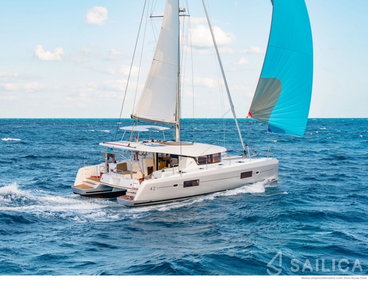 Lagoon 42 - Yacht Charter Sailica