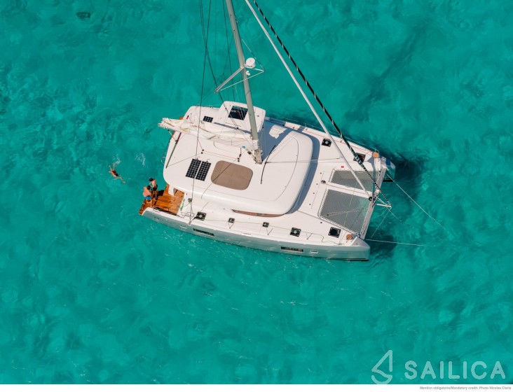 Lagoon 42 - Yacht Charter Sailica