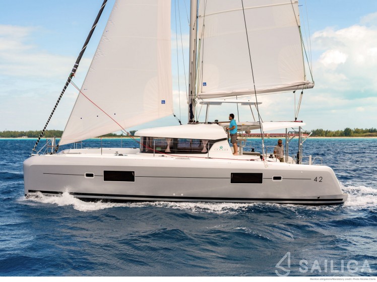 Lagoon 42 - Yacht Charter Sailica