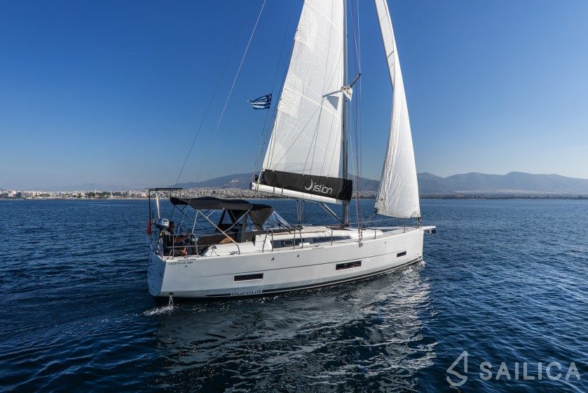 Dufour 390 - Yacht Charter Sailica