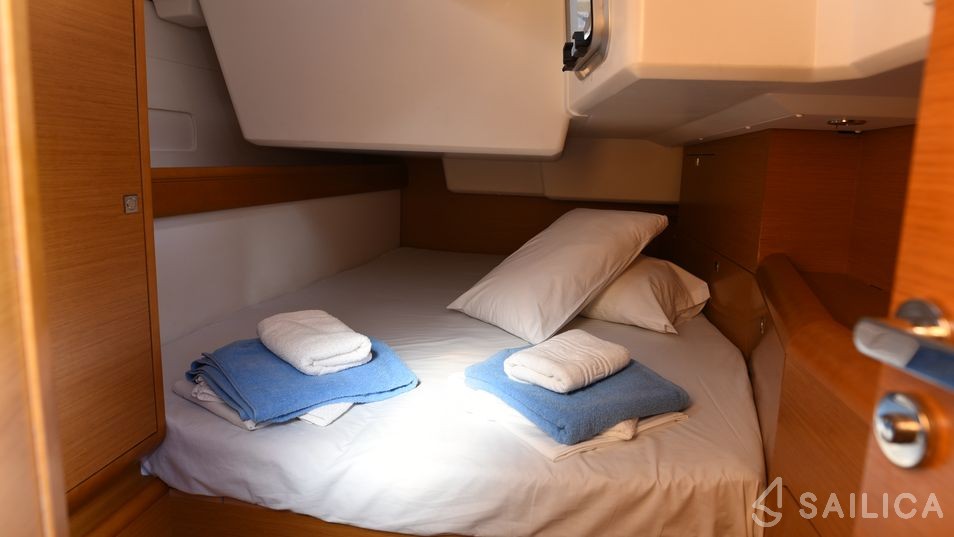 Sun Odyssey 509 - Yacht Charter Sailica
