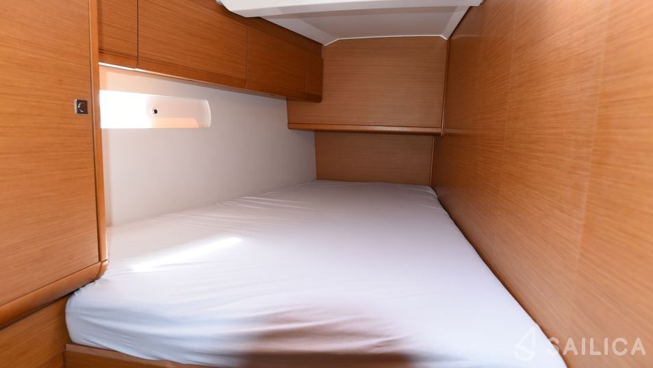 Sun Odyssey 509 - Yacht Charter Sailica