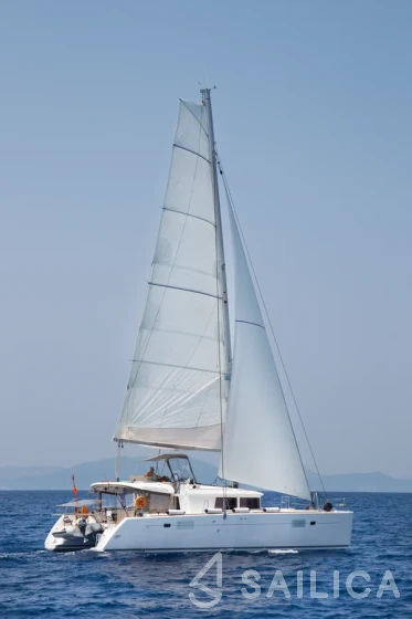 Lagoon 450 - Yacht Charter Sailica