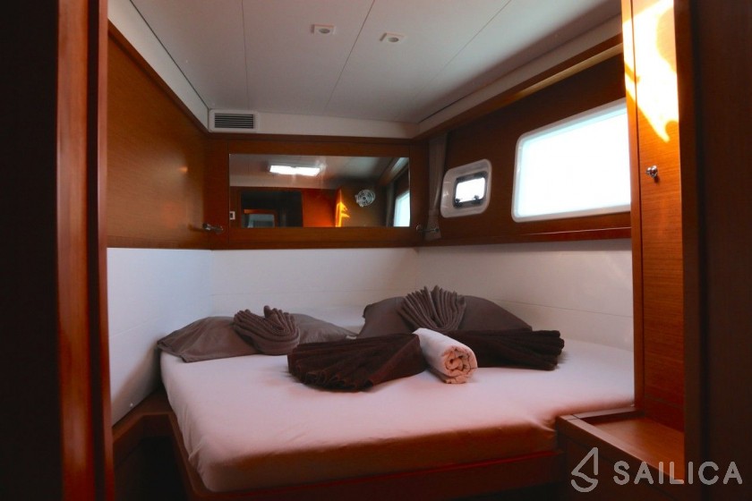 Lagoon 450 - Yacht Charter Sailica
