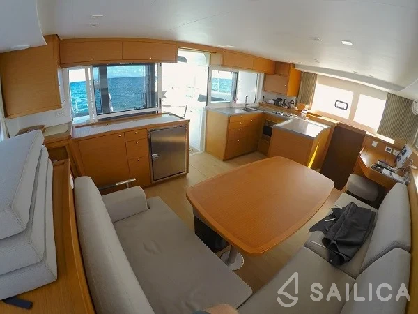 Lagoon 450 - Yacht Charter Sailica