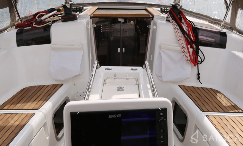 Sun Odyssey 419 - Yacht Charter Sailica