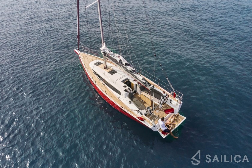 Dehler 38 SQ - Yacht Charter Sailica
