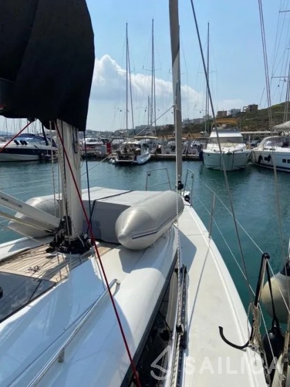 Dehler 38 SQ - Yacht Charter Sailica