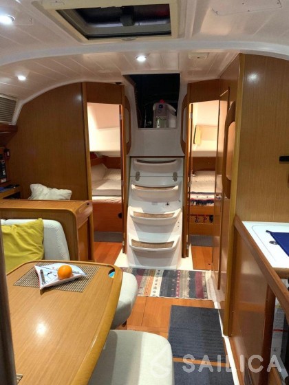 Cyclades 39.3 - Yacht Charter Sailica