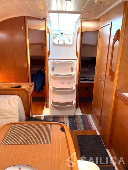 Cyclades 39.3 - Yacht Charter Sailica