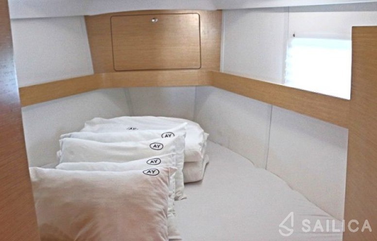 Elan 444 Impression - Yacht Charter Sailica