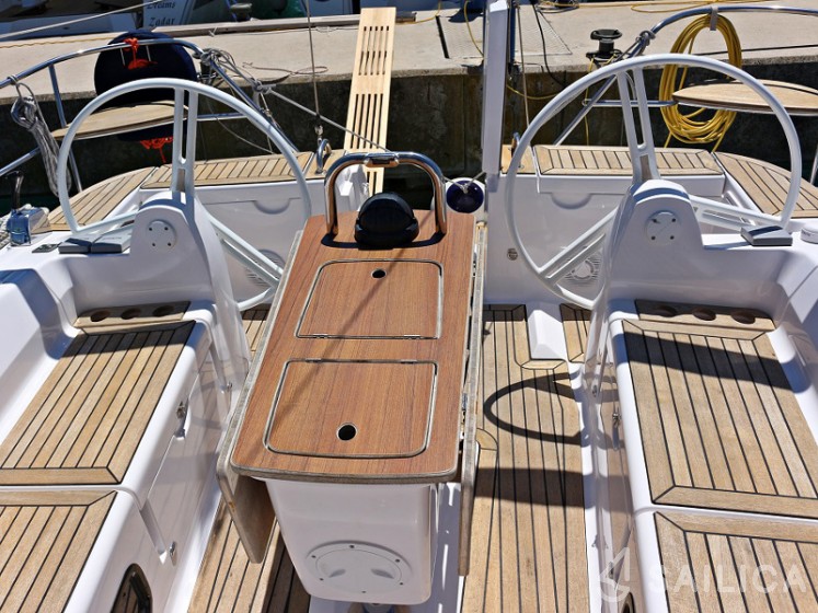 Elan 444 Impression - Yacht Charter Sailica