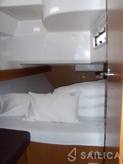 Bavaria 40 Cruiser - Yacht Charter Sailica