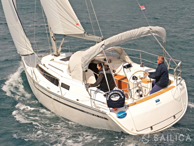 Bavaria 33 Cruiser - Yacht Charter Sailica
