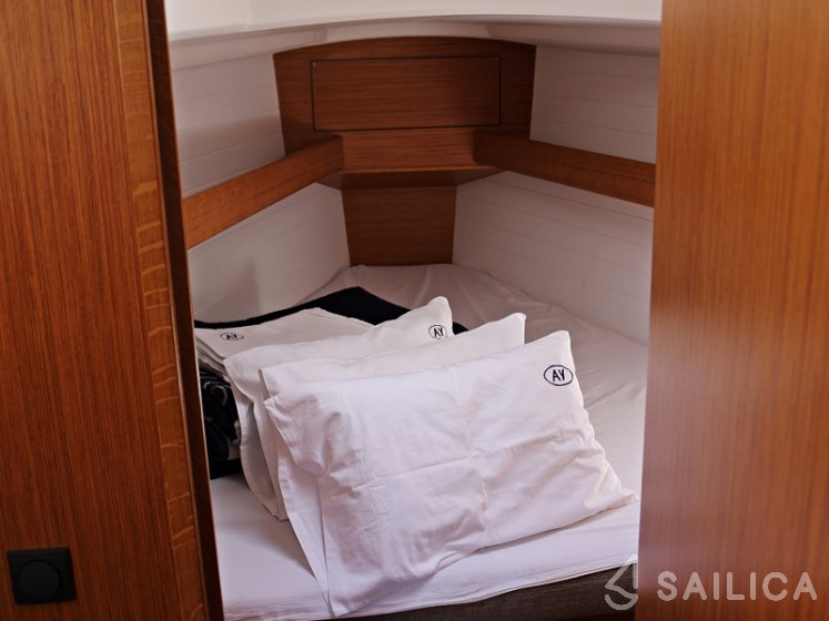 Bavaria 33 Cruiser - Yacht Charter Sailica