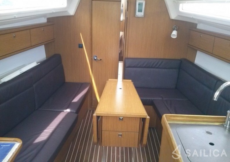 Bavaria 33 Cruiser - Yacht Charter Sailica