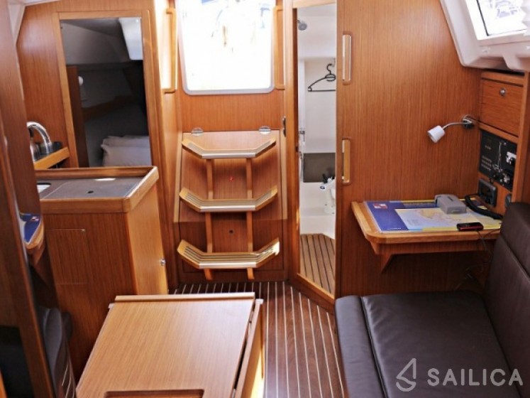 Bavaria 33 Cruiser - Yacht Charter Sailica