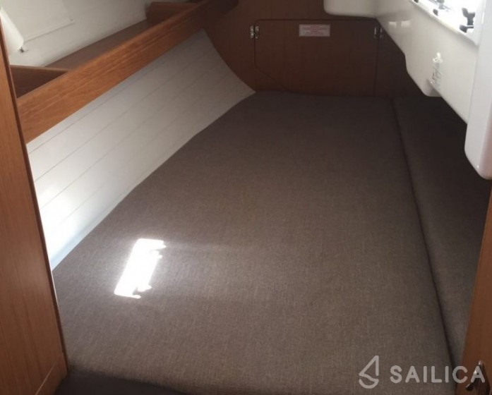 Bavaria 33 Cruiser - Yacht Charter Sailica