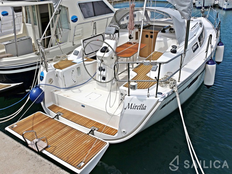 Bavaria 33 Cruiser - Yacht Charter Sailica