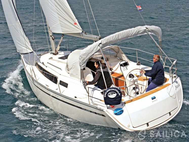 Bavaria 33 Cruiser - Yacht Charter Sailica
