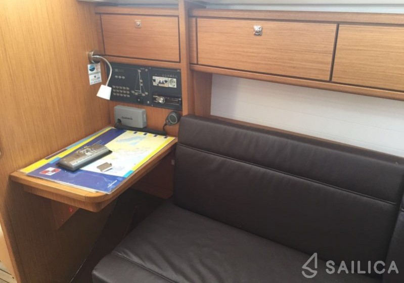 Bavaria 33 Cruiser - Yacht Charter Sailica
